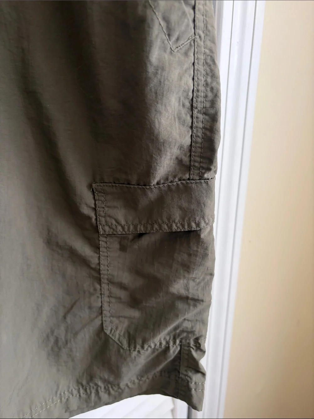 Eddie Bauer Olive Green Cargo Shorts - Relaxed Utility Fit